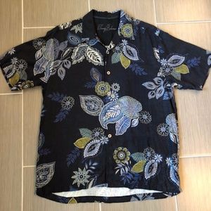 Tommy Bahamas 100% silk short sleeve shirt